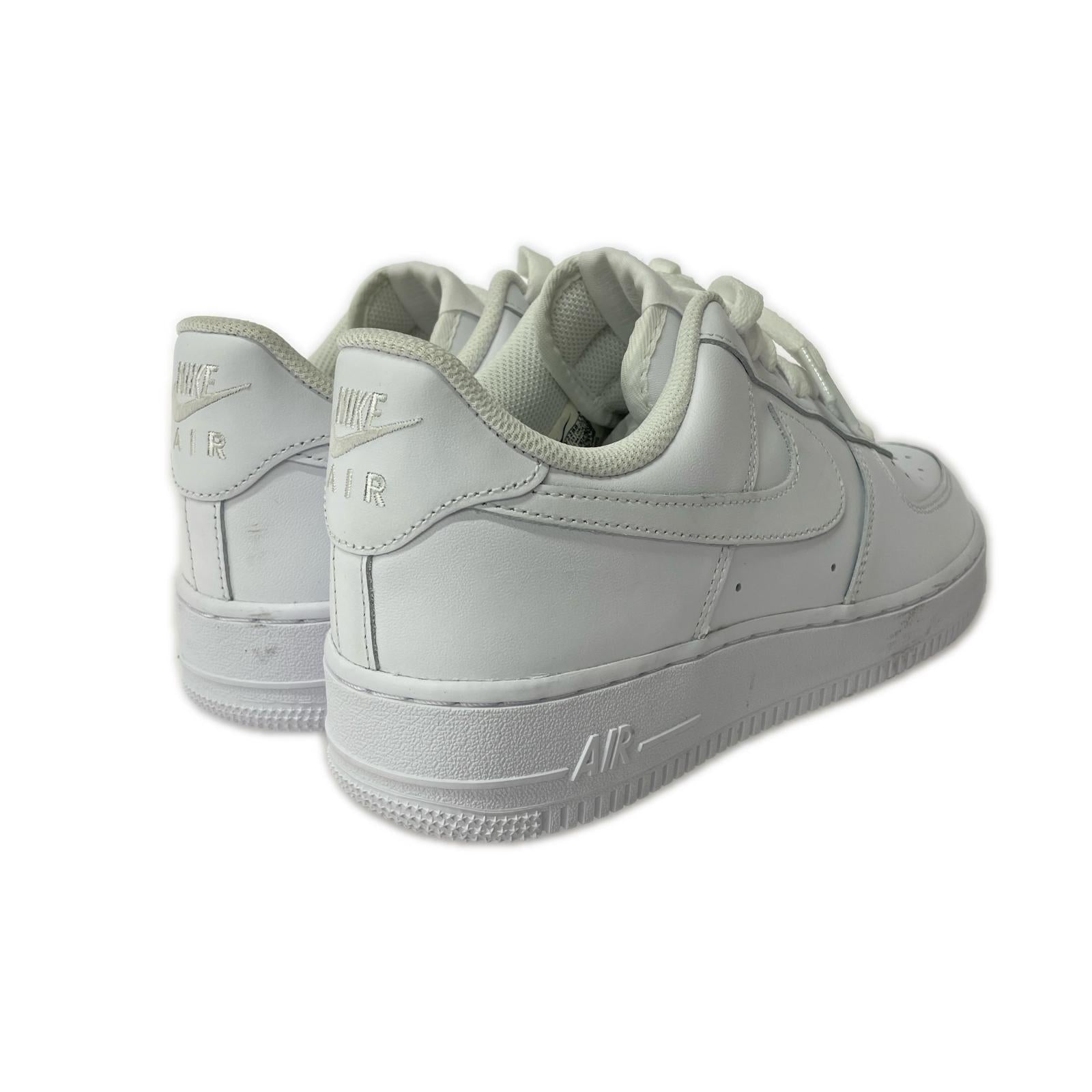 スニーカー NIKE AIR FORCE1 ’07 27cm (US9 UK8 1/2 EU44) ホワイト
