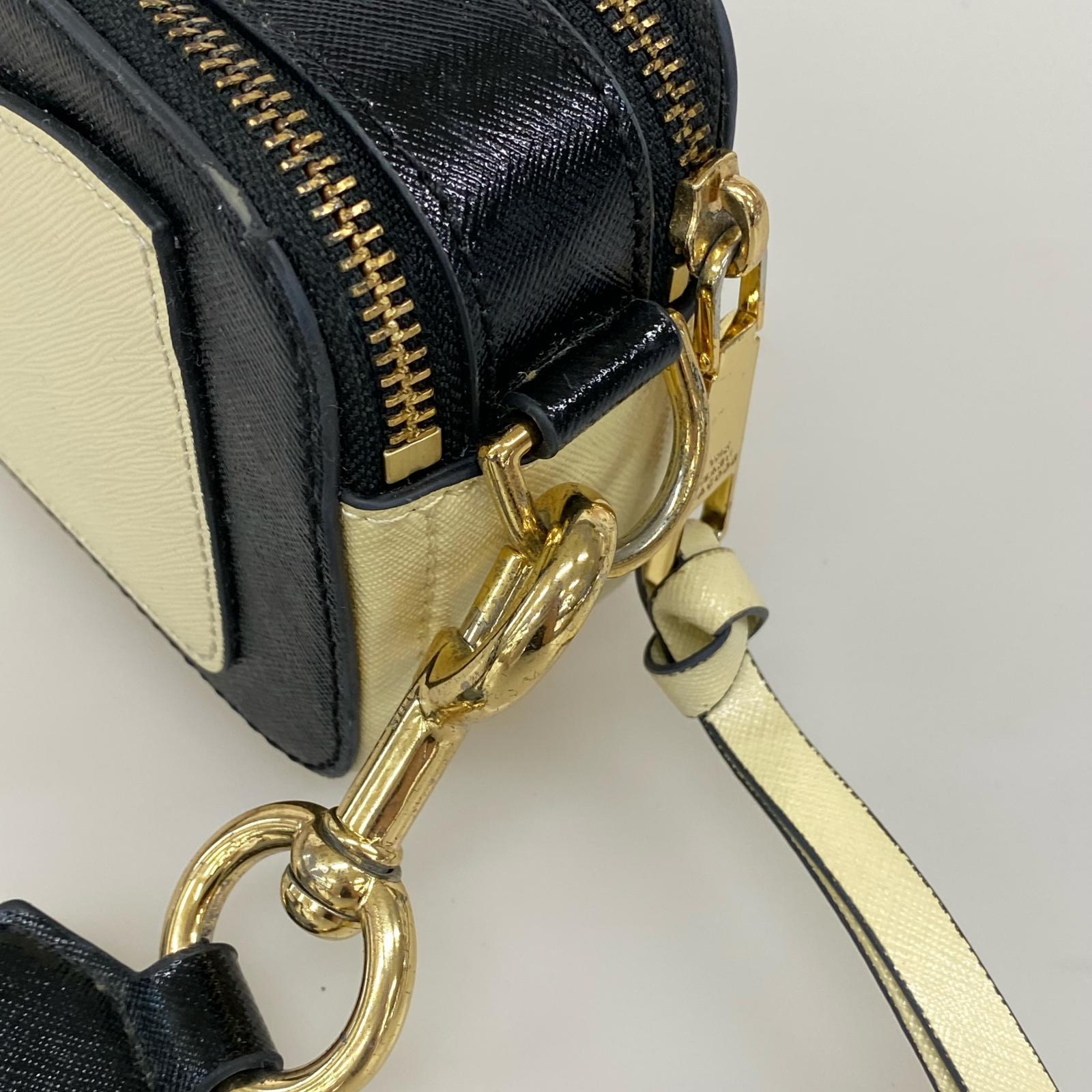 ショルダーバッグ SNAPSHOT スナップショット M0012007 136 ベージュ