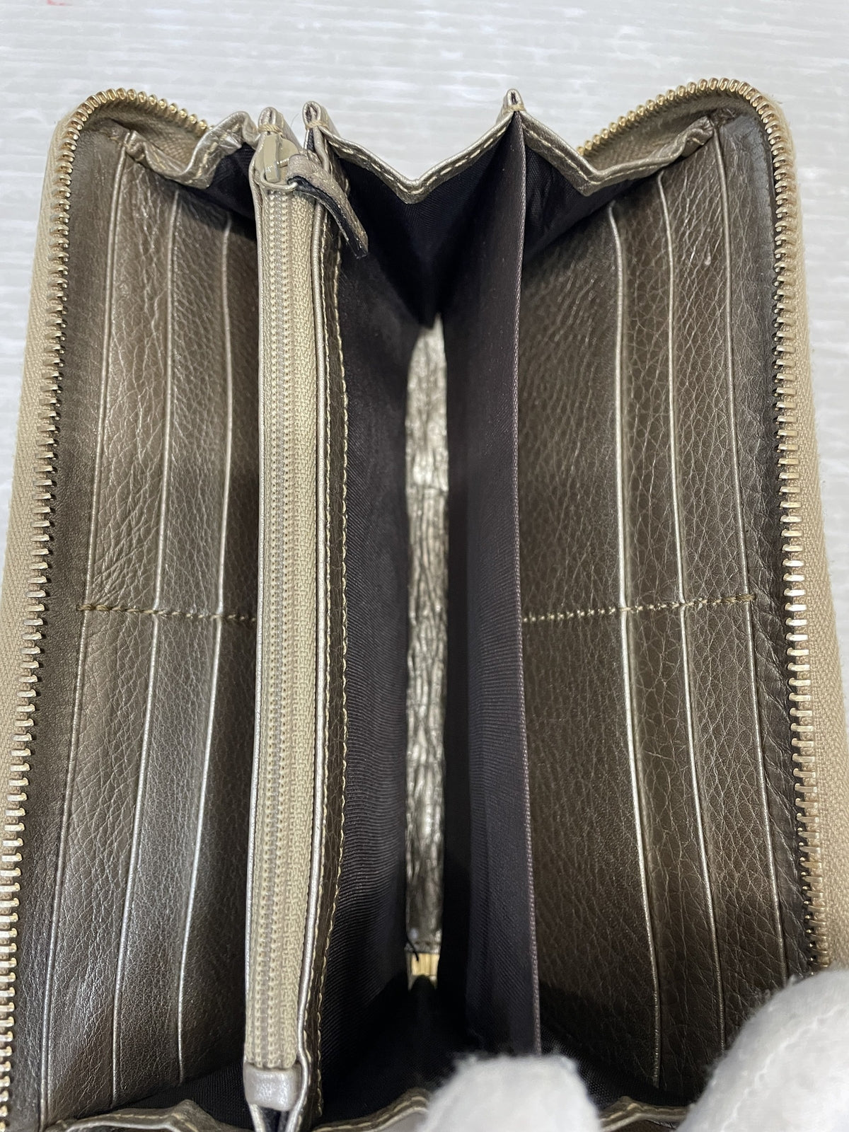 GUCCI バンブータッセル ラウンドジップ ロングウォレット
