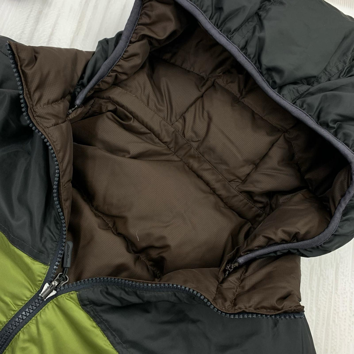 ダウンジャケット Eddie Bauer リバーシブルダウンジャケット 8741 茶 (XL) ブラウン