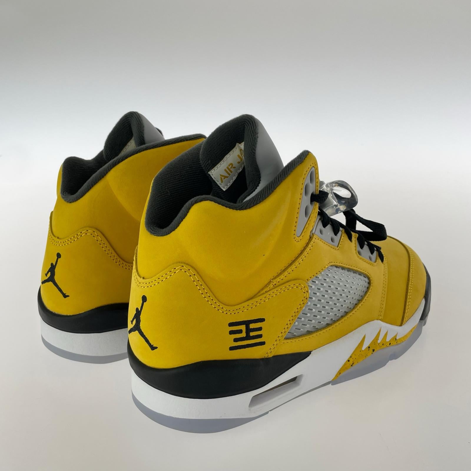 スニーカー AIR JORDAN 5 RETRO/黄/27cm 27cm (US9 UK8 1/2 EU44) イエロー