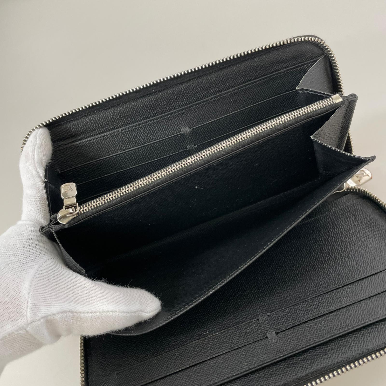 LV タイガ ジッピーオーガナイザー M30056