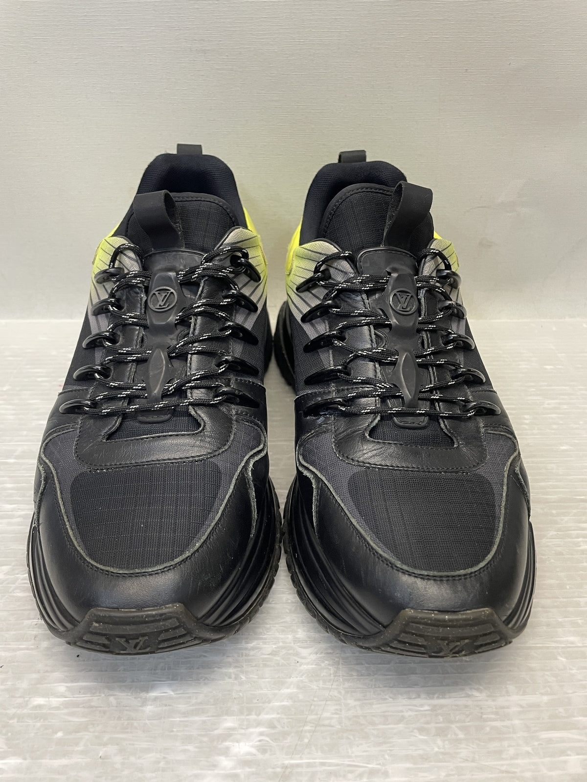 LOUIS VUITTON ランアウェイ パルス ライン スニーカー 6 1/2 黒×黄