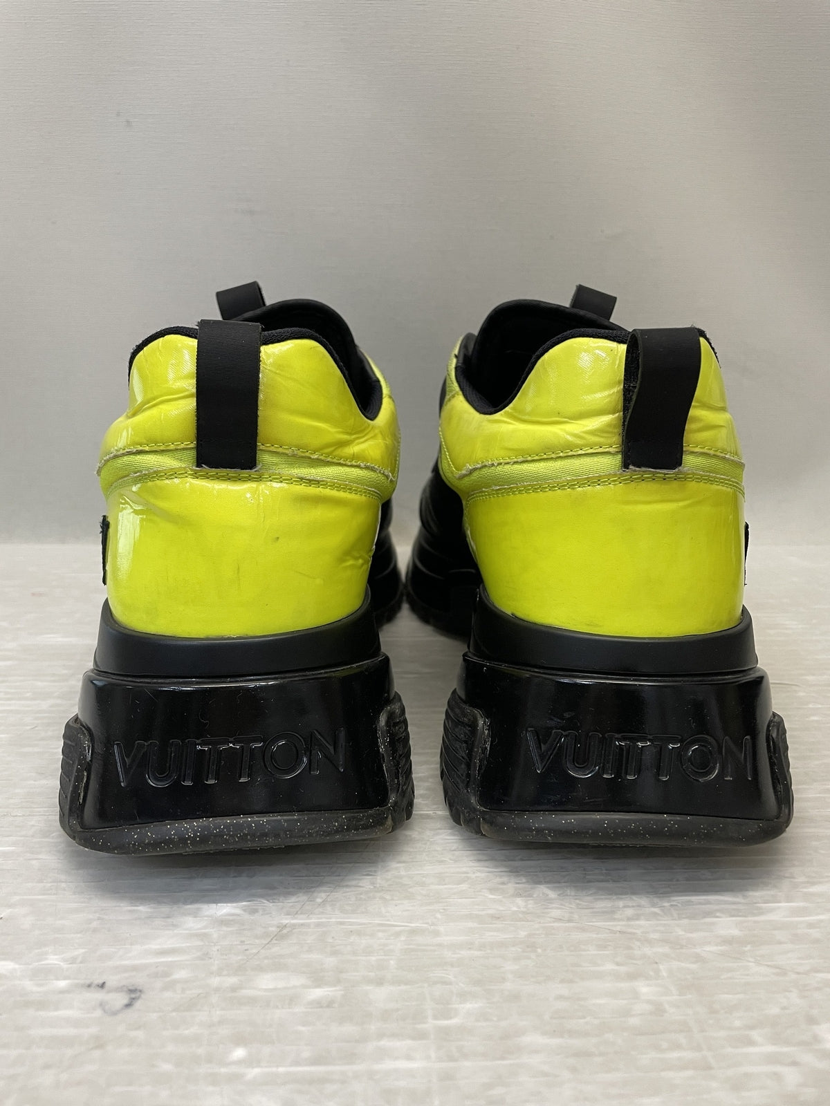 LOUIS VUITTON ランアウェイ パルス ライン スニーカー 6 1/2 黒×黄