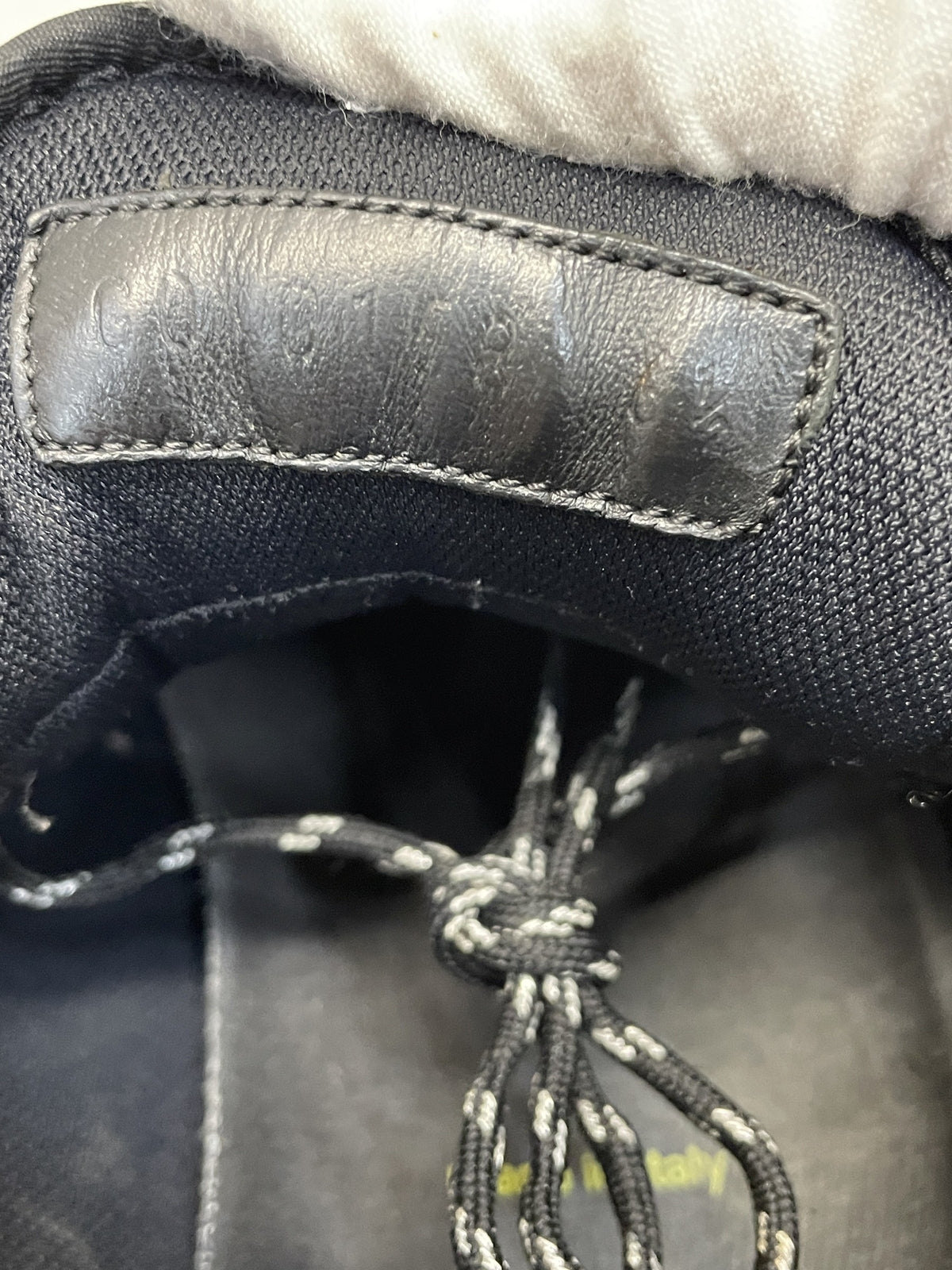 LOUIS VUITTON ランアウェイ パルス ライン スニーカー 6 1/2 黒×黄