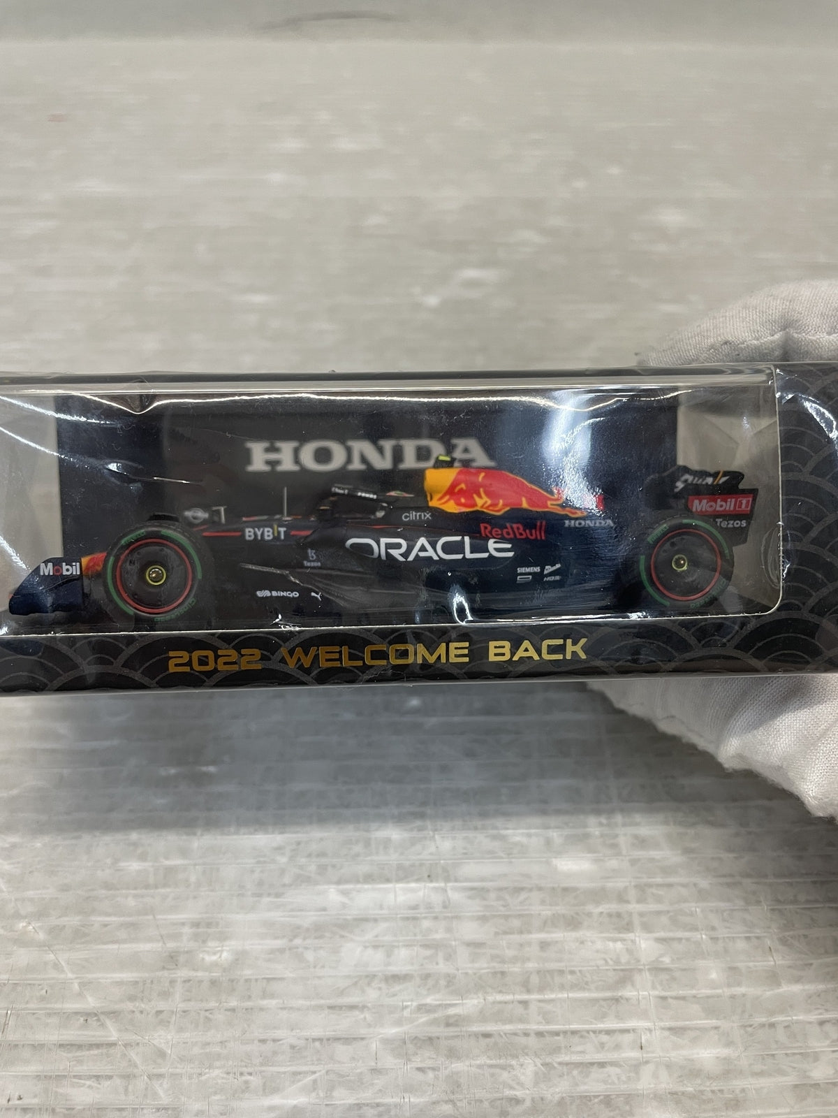 Spark 1/43 RB18 #11 Perez Japanese GP スケールカー