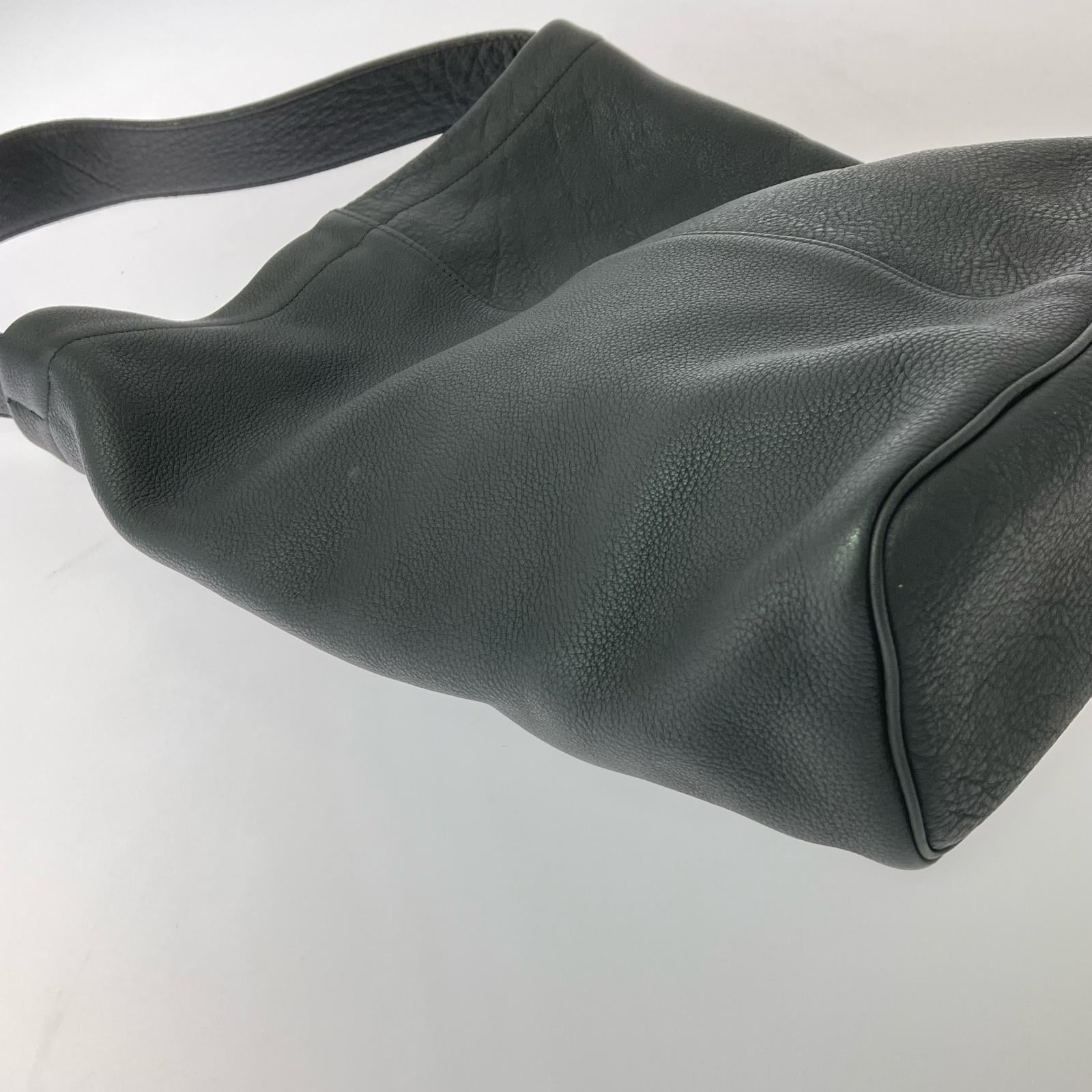 ショルダーバッグ ITTI レザー ショルダーバッグ MARY BUCKET SHOULDER ブラック
