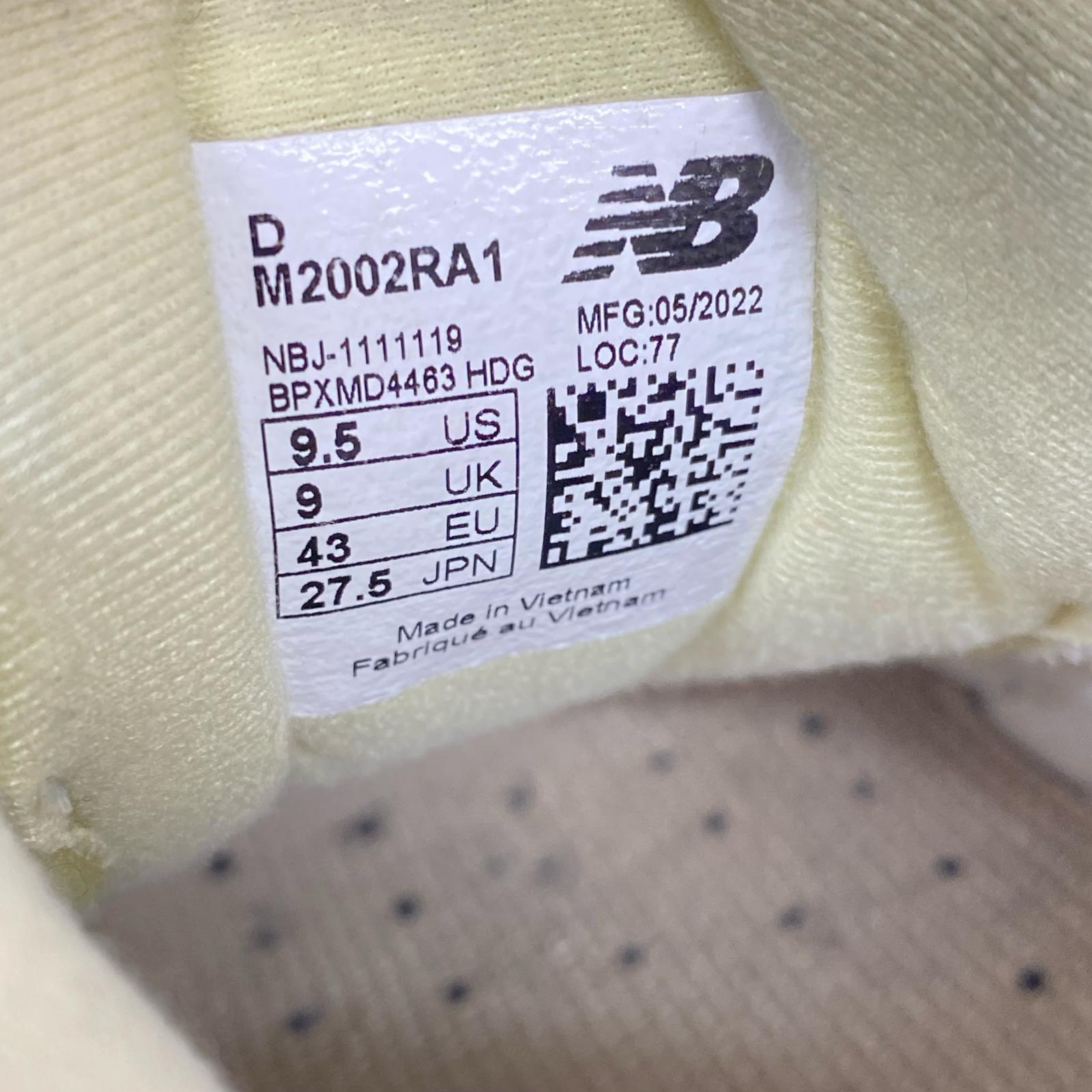 スニーカー NEW BALANCE×AURALEE M2002RA1 White 27.5cm 27.5cm (US9 1/2 UK9 EU45) ホワイト