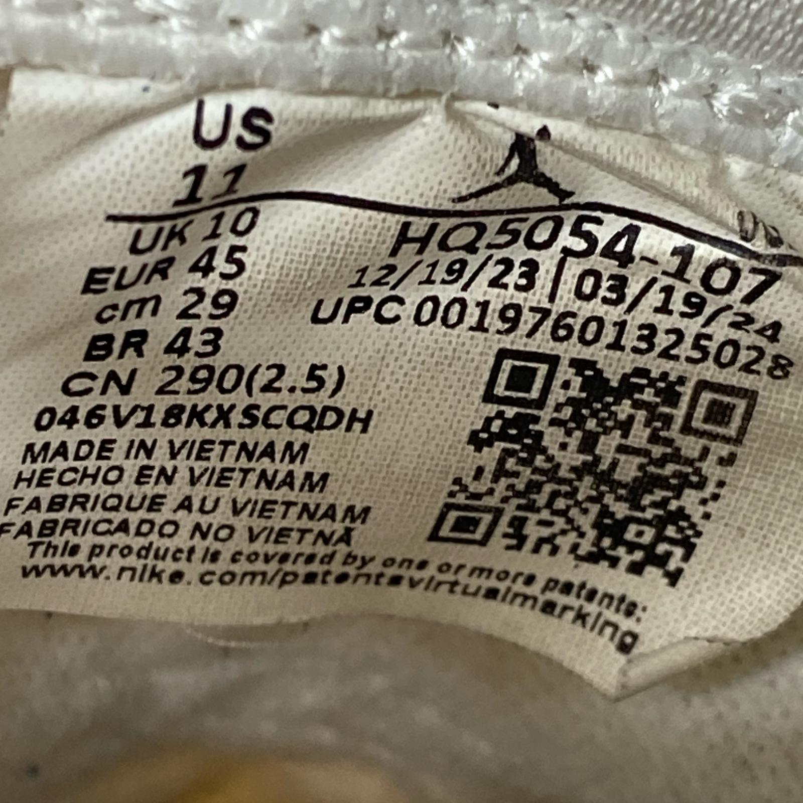 スニーカー AIR JORDAN 7 RETRO 28.5cm 304775-142 29cm (US11 UK10 1/2 EU48) ホワイト