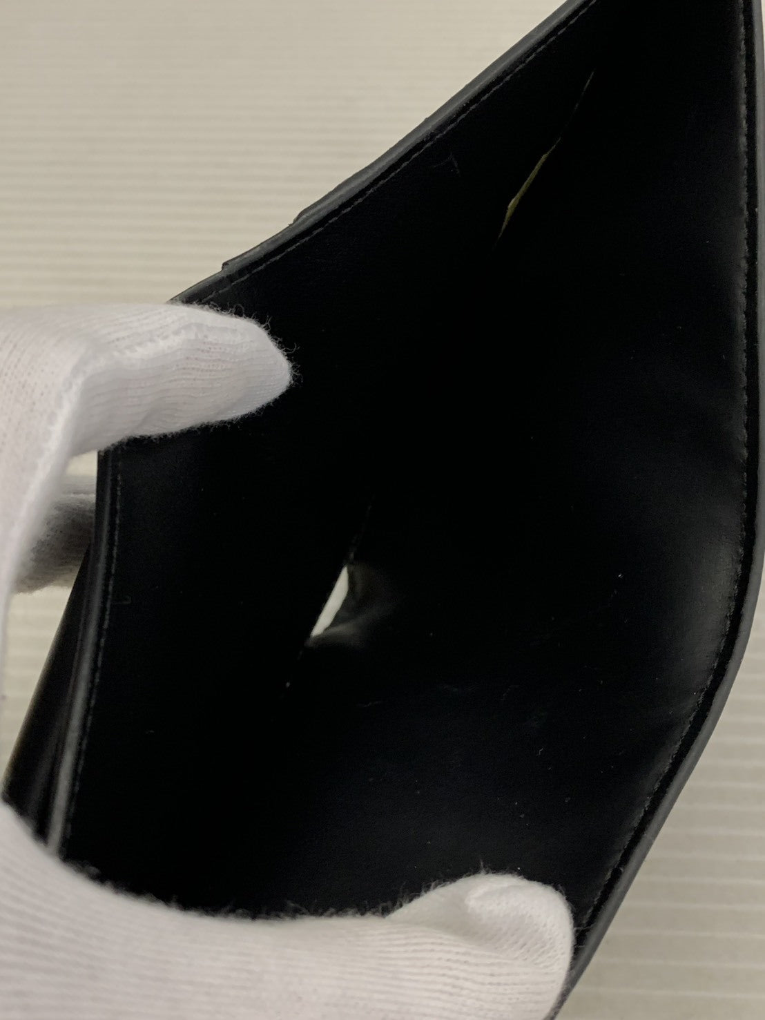 FENDI シャドー 二つ折り 財布