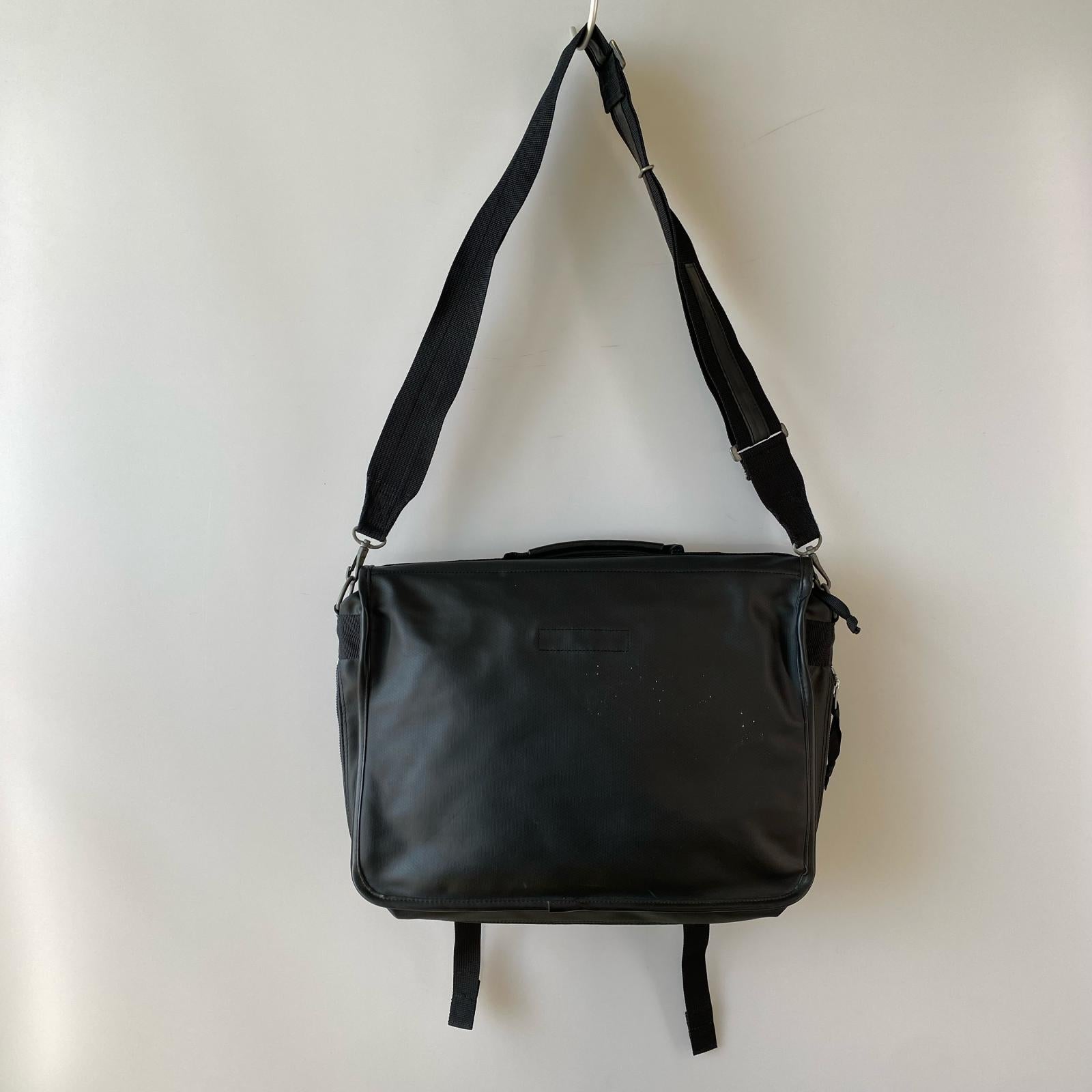 ショルダーバッグ LUGGAGE LABEL ショルダーバッグ ブラック