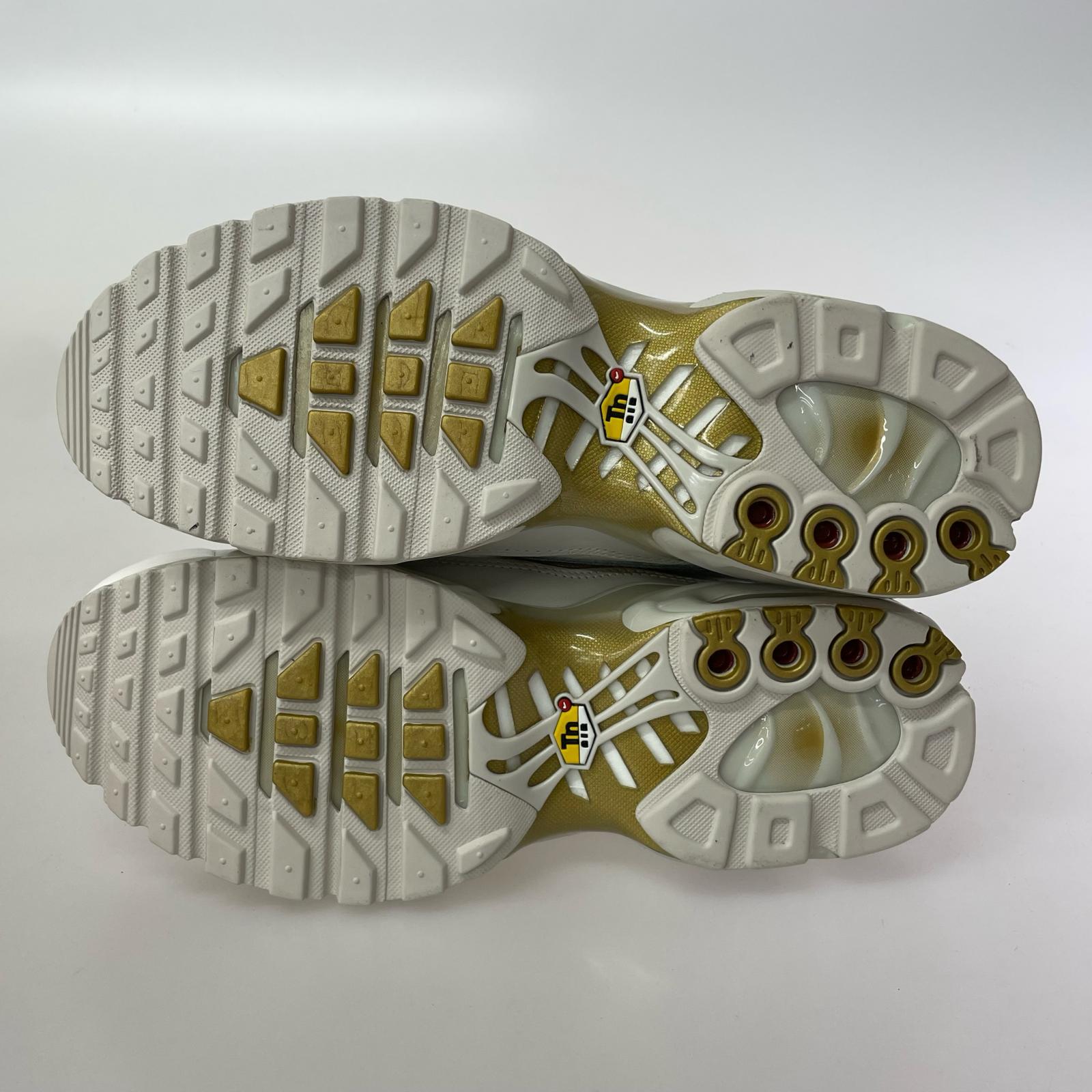 スニーカー AIR MAX PLUS TIEMPO 27cm (US9 UK8 1/2 EU44) ホワイト