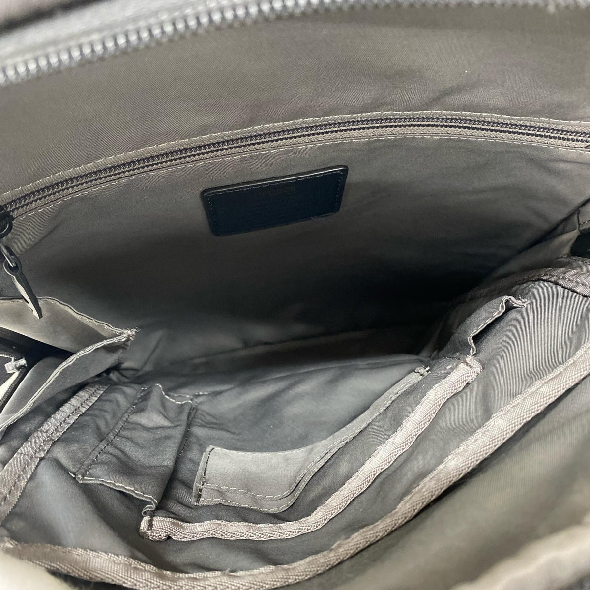 リュック・デイパック Joshua Compact Backpack 黒 ブラック
