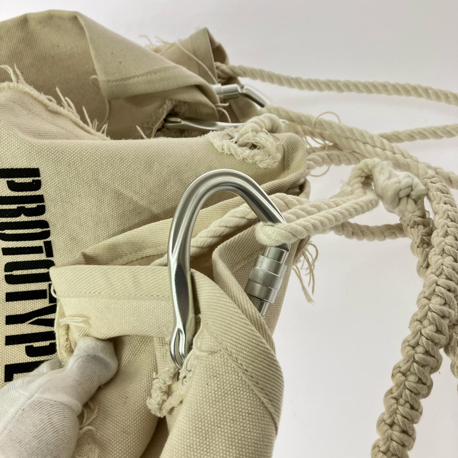 ショルダーバッグ fake ass flowers ホワイト