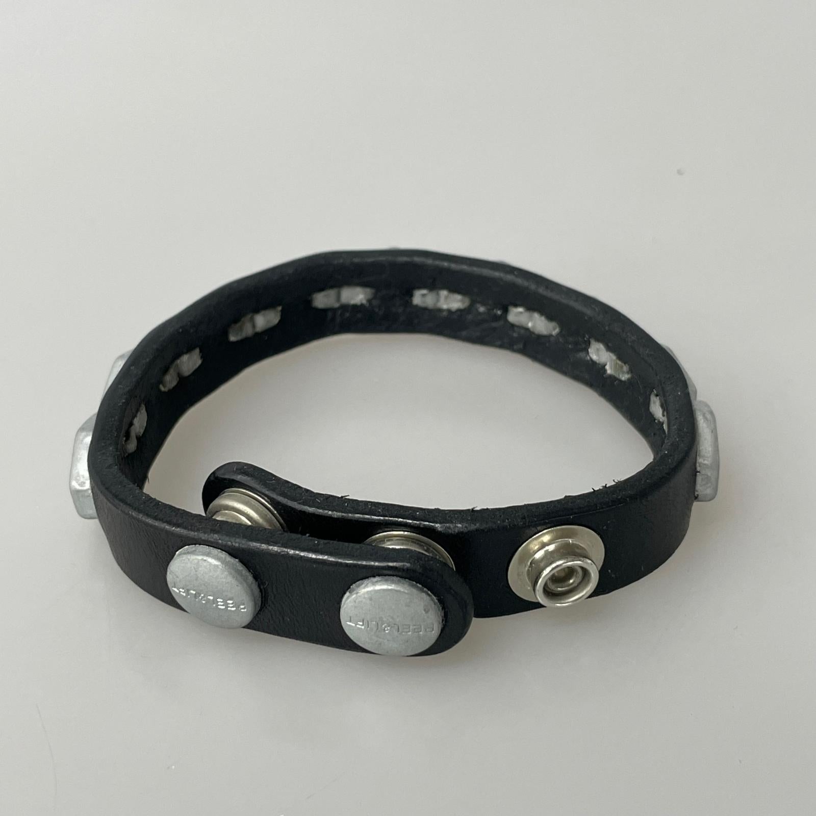 ブレスレット HEXAGON SMALL STUDS WRISTBAND スタッズブレス ブラック
