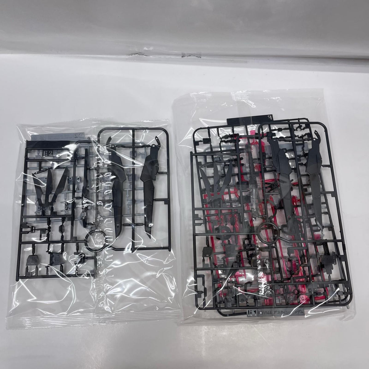 RG 1/144 ZGMF-X42S デスティニー 機動戦士ガンダムSEED DESTINY(シード デスティニー) BANDAI SPIRITS ガンプラ