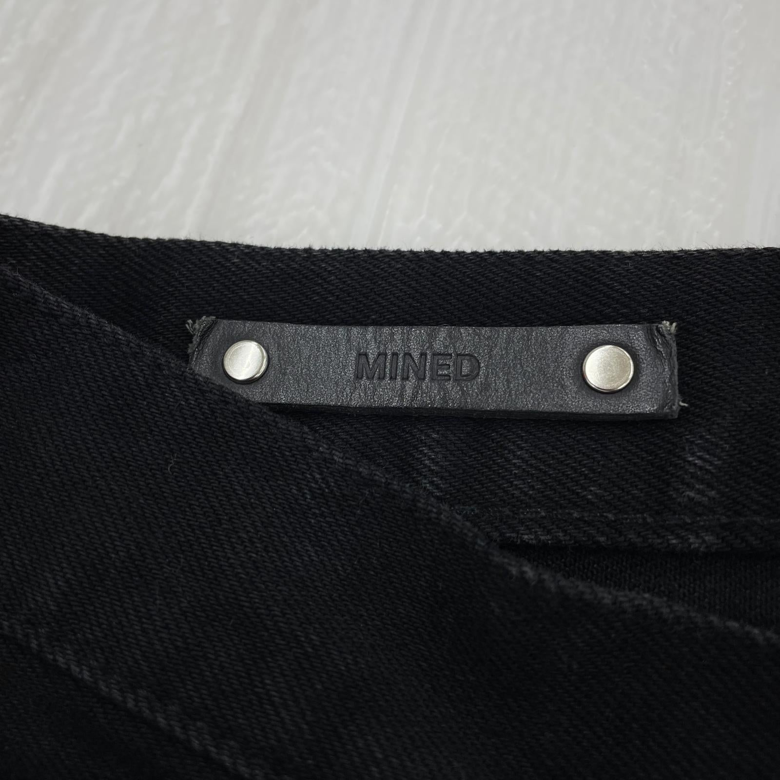 パンツ 102 N.Slim Tapered 黒 (W31) ブラック