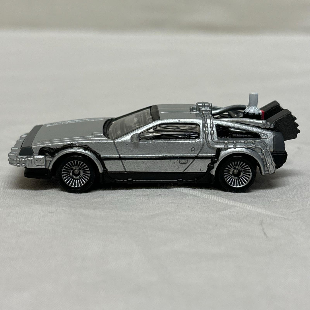 HW CW デロリアンII バック・トゥ・ザ・フューチャー Ⅱ バンダイ ミニカーその他