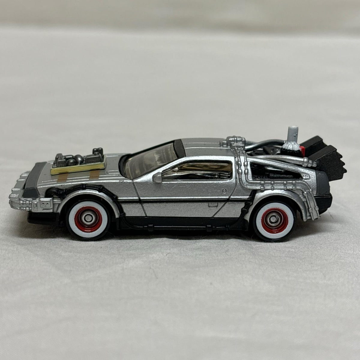 HW CW デロリアンIII バック・トゥ・ザ・フューチャー パート3 バンダイ ミニカーその他