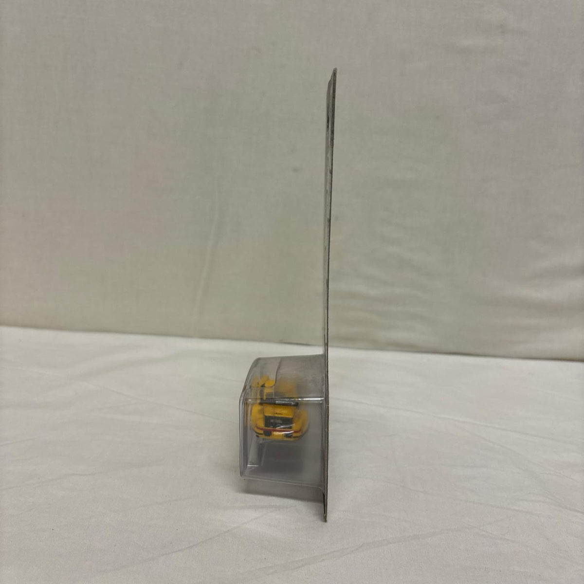 100%HW モータートレンド誌1/4 ポルシェ 930ターボ マテル ミニカーその他