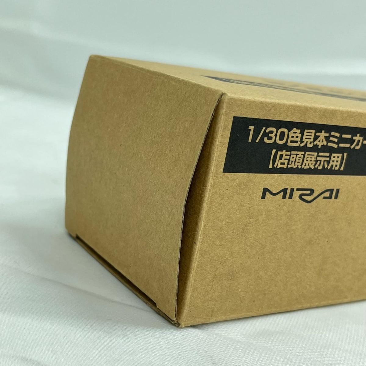 TOYOTA プレシャス ホワイトパール MIRAI カラーサンプル TOYOTA カラーサンプル