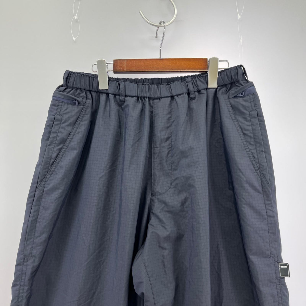パンツ BROCHURE 裏メッシュ ナイロンパンツ S ネイビー