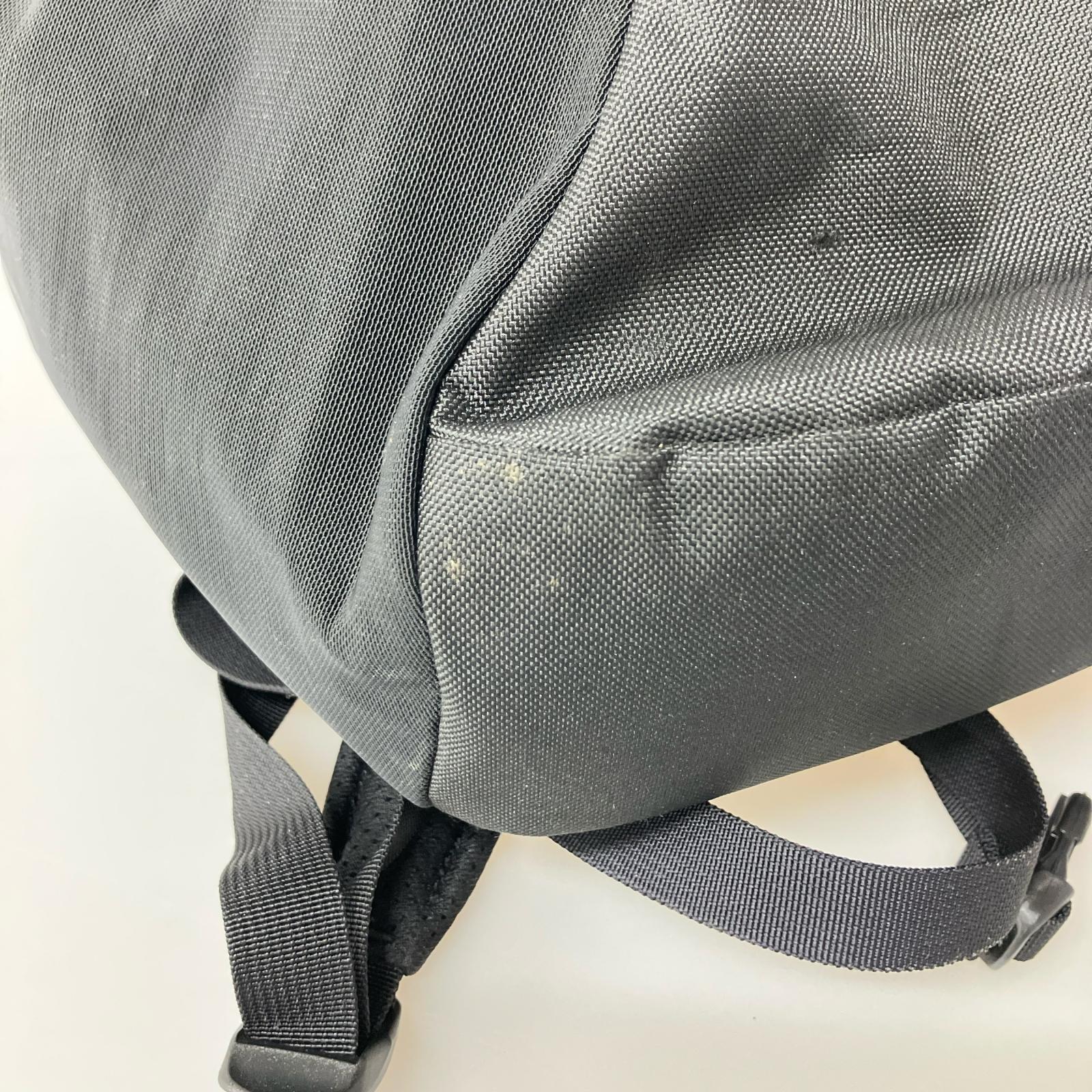 リュック・デイパック MANTIS 16 BACKPACK ブラック ブラック