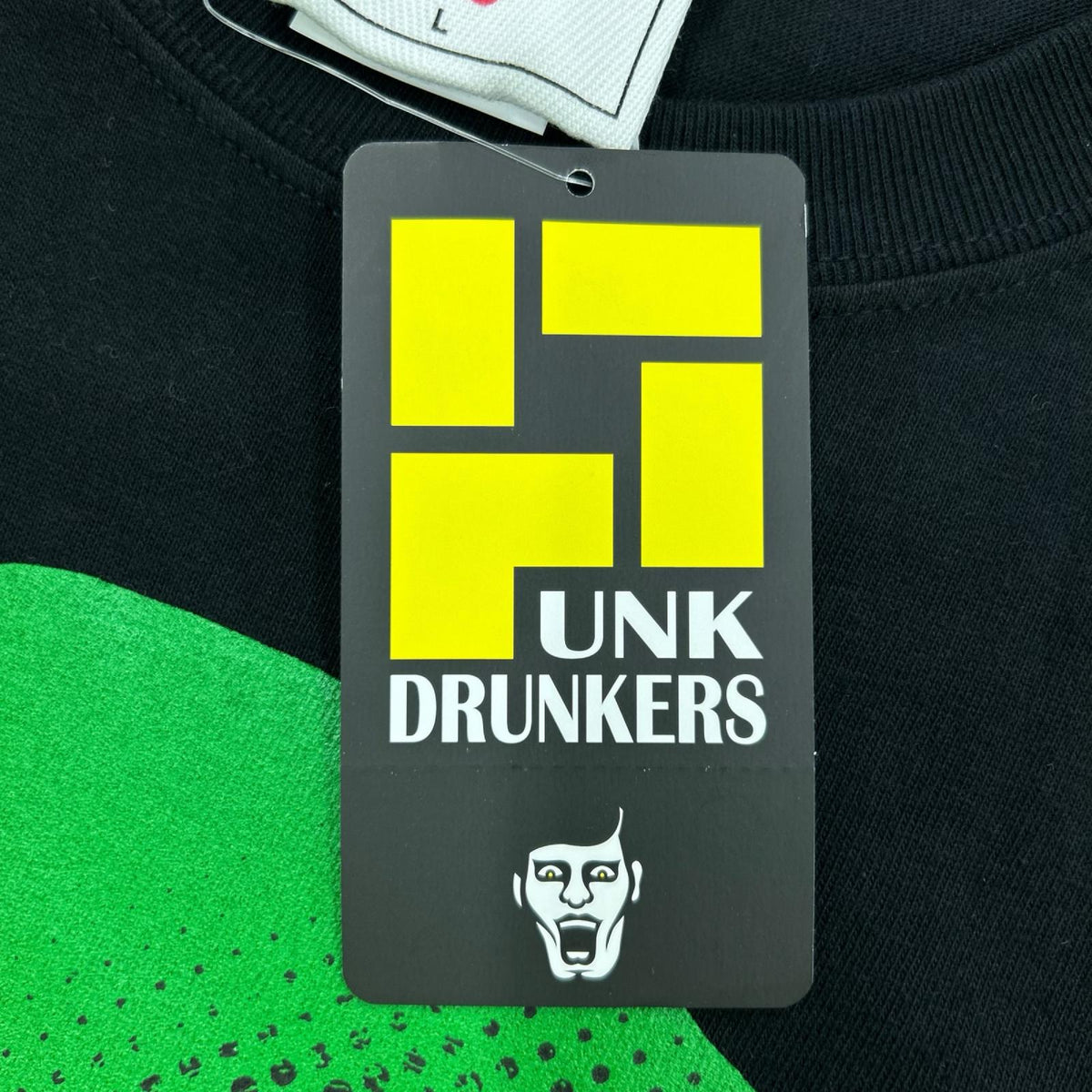 半袖Tシャツ PUNK DRUNKERS デヴィ・スカルノ カラフルヘアー夫人TEE L ブラック