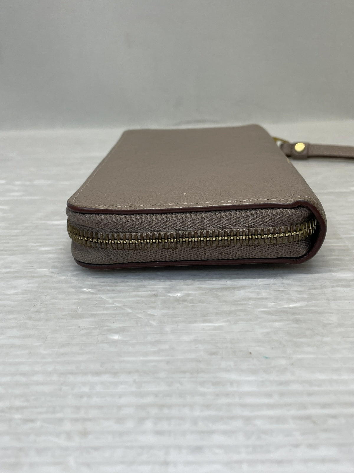 LOUIS VUITTON モノグラム アンプラント ジッピーウォレット M69034
