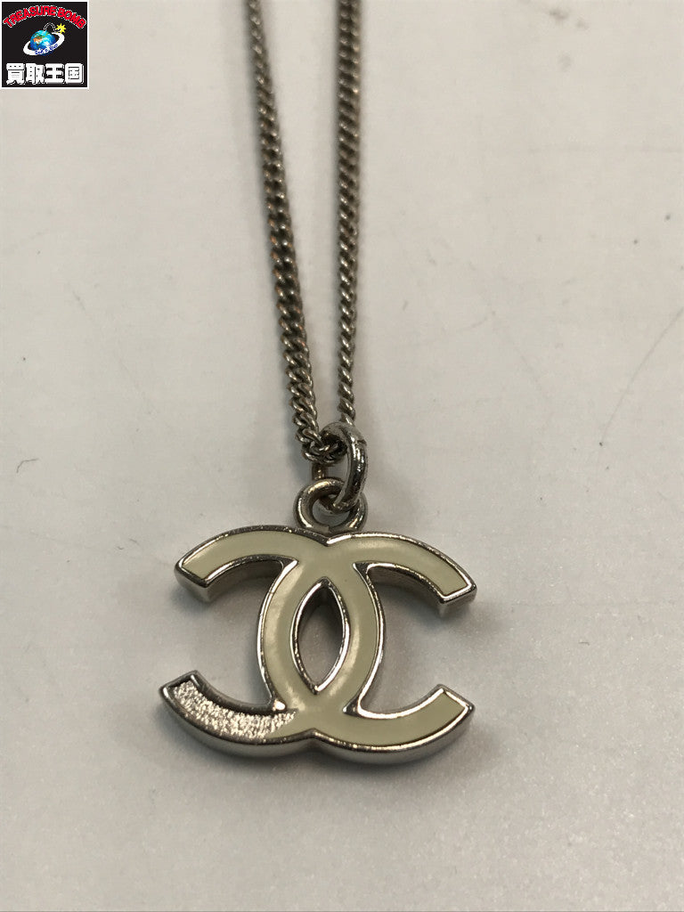CHANEL エナメル ココマーク ネックレス シルバー