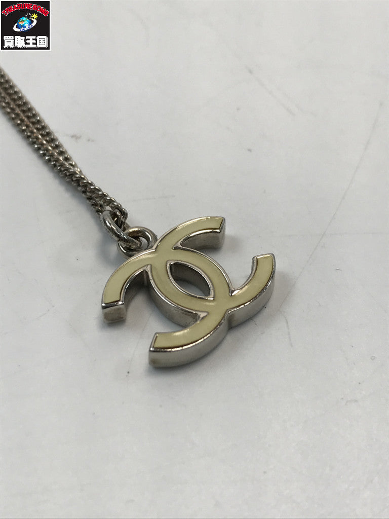 CHANEL エナメル ココマーク ネックレス シルバー