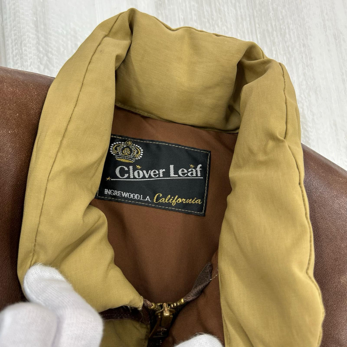 ダウンベスト CLOVER LEAF M ブラウン