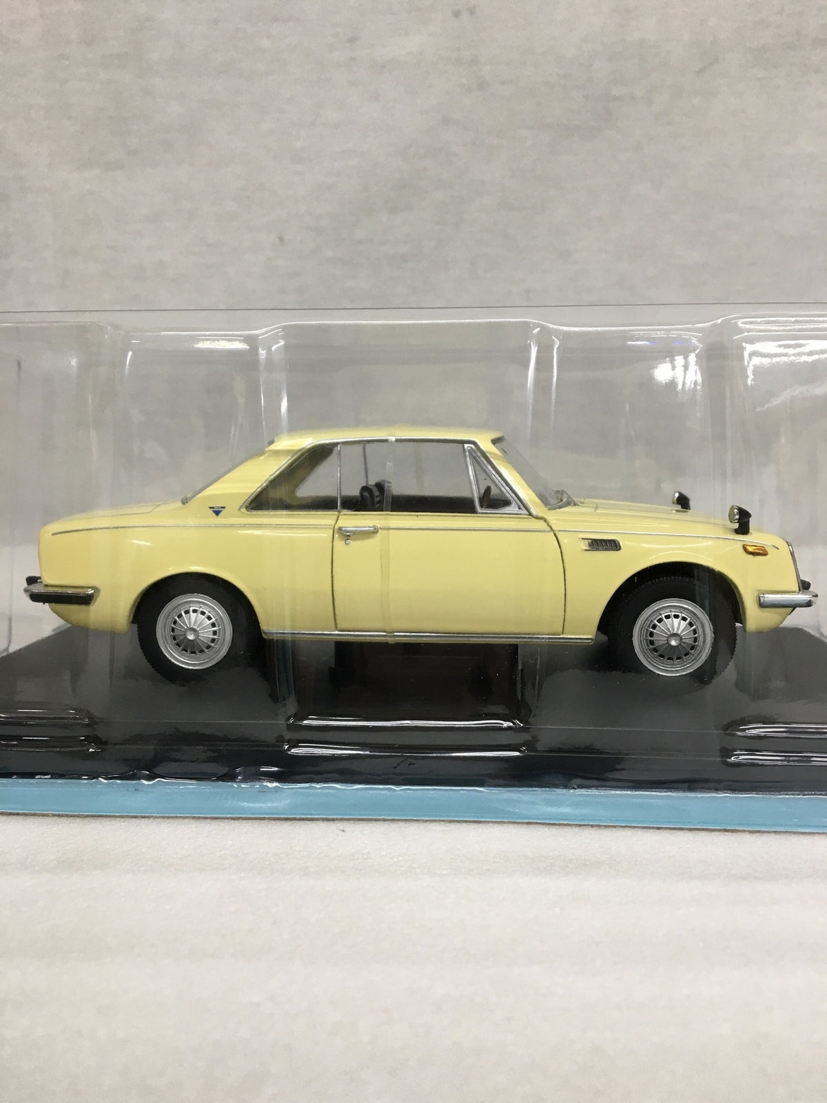 アシェット Toyota 1600GT (1967) スケールカー