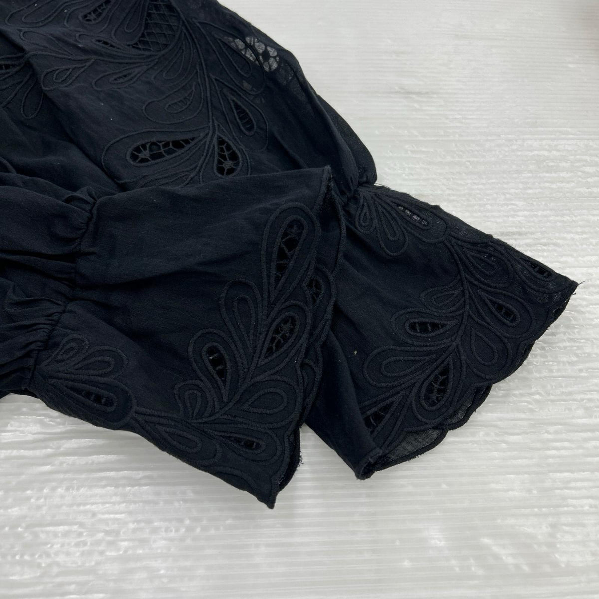 長袖シャツ ラミーコットンローン袖刺繍ブラウス 黒 38 38 ブラック
