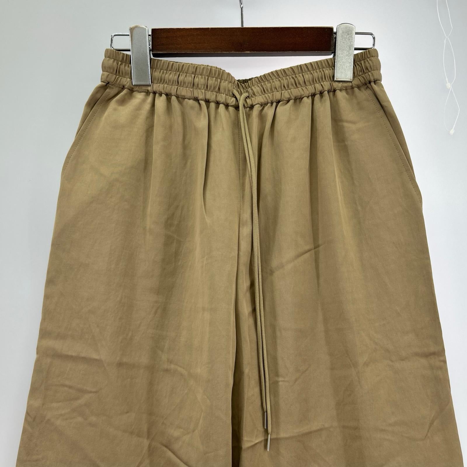 パンツ コットンレーヨンサテン ドローストワイドパンツ ベージュ(S) S ベージュ