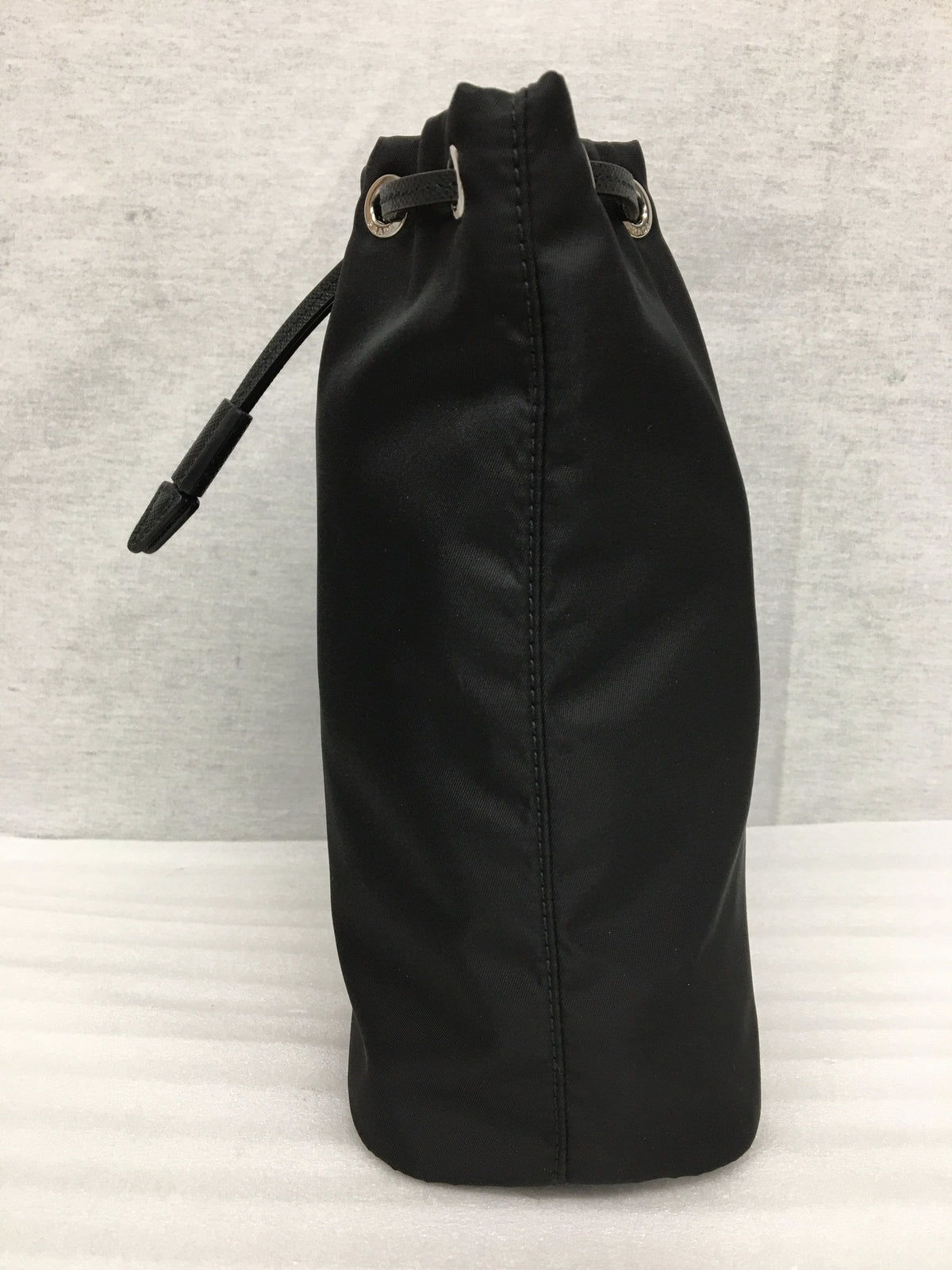 Re-Nylon/トライアングルロゴ/巾着/バケットバッグ/1NS369 1NS369