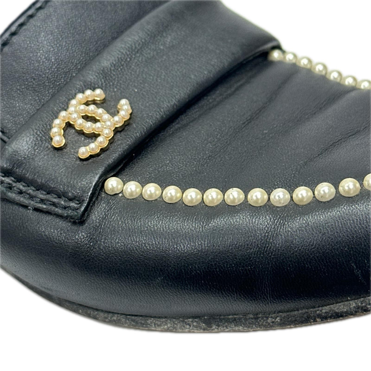 CHANEL ココマーク パール レザー ローファー 黒