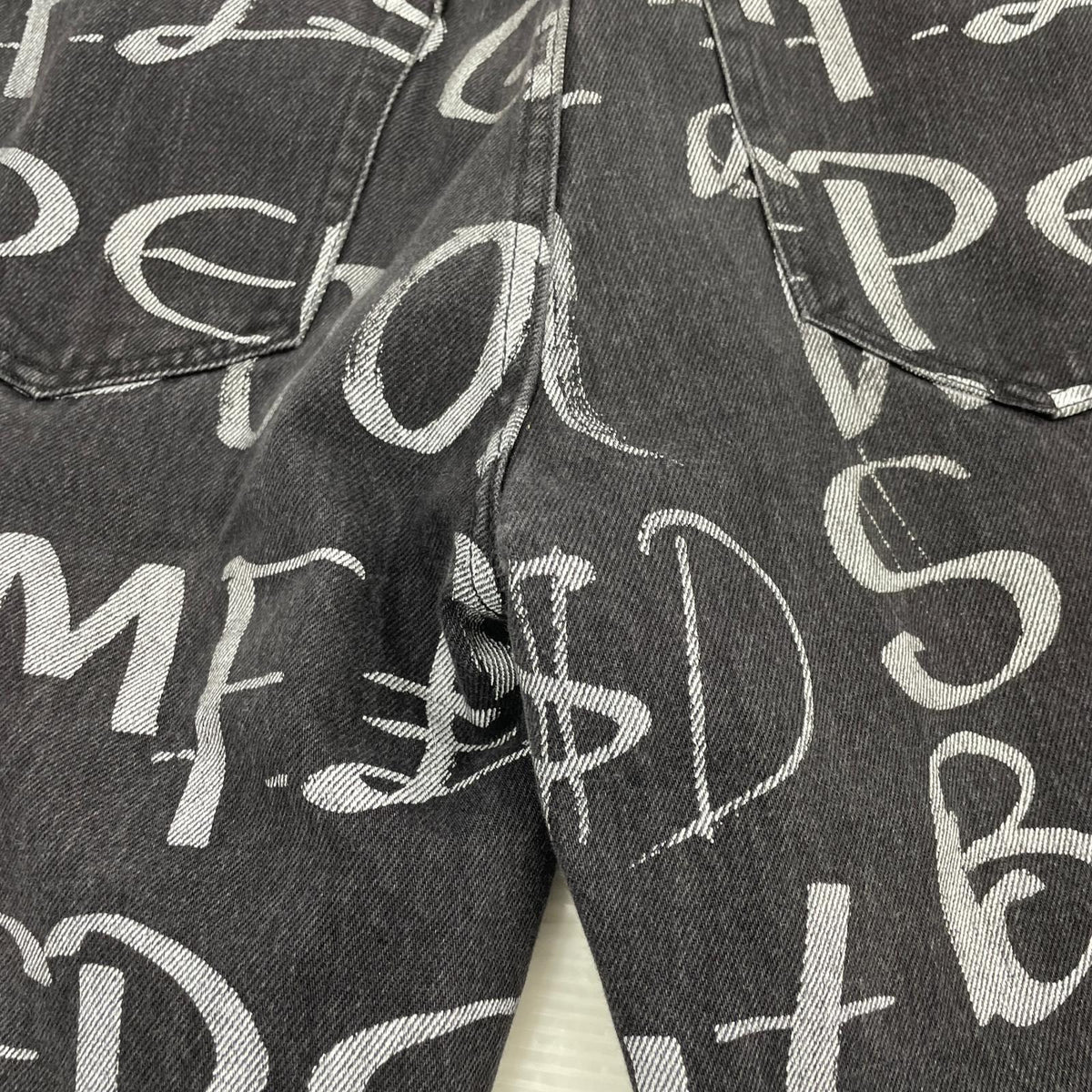 デニムパンツ black ark regular jean (32) 30 ブラック