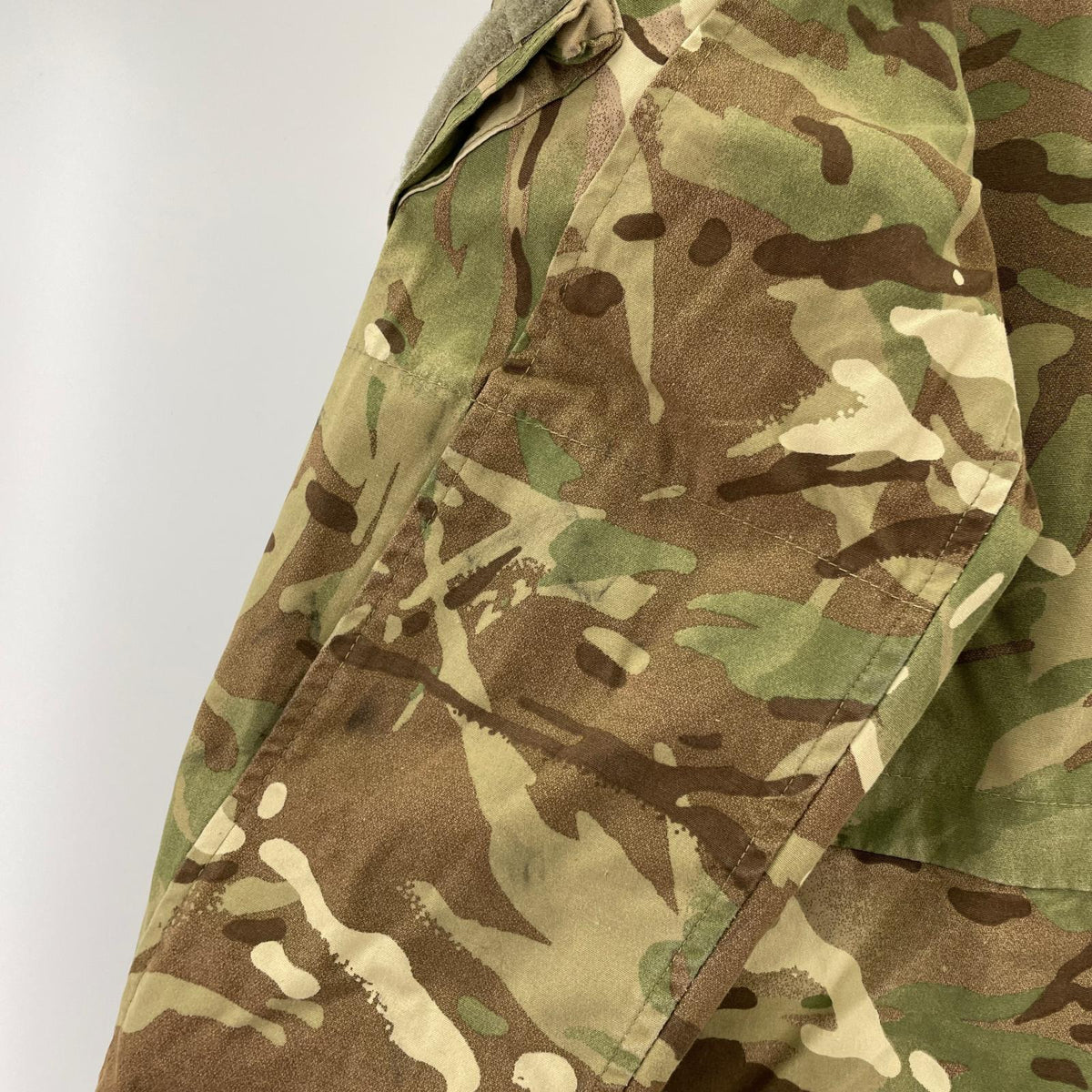 ミリタリージャケット イギリス軍 MTP迷彩 ウインドプルーフ コンバットスモック(170) ブラウン