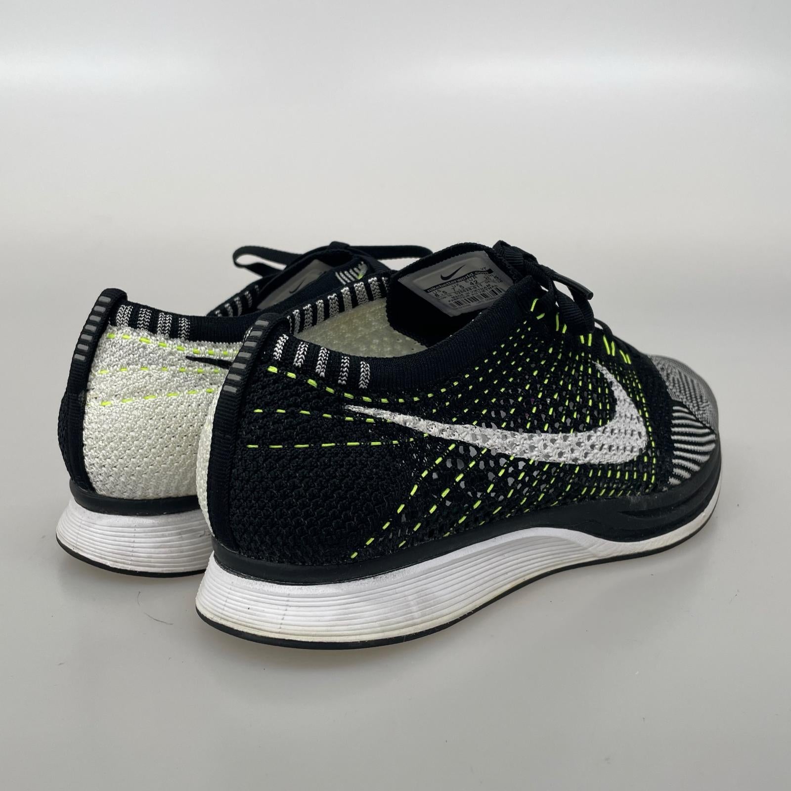 スニーカー FLYKNIT RACER 26.5 26.5cm (US8 1/2 UK8 EU43) ブラック