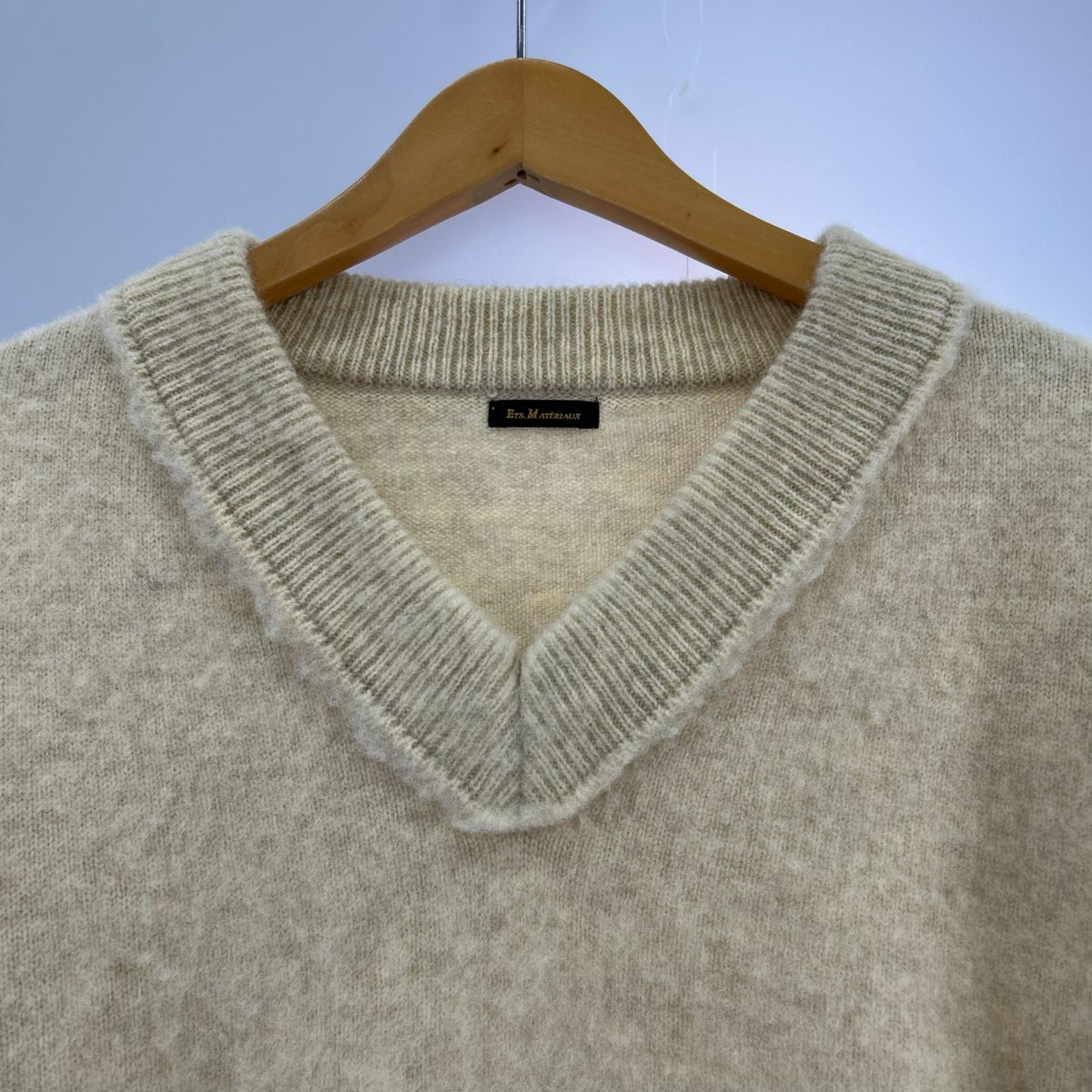 ニット Eys.MATERIAUX ウール Vネック ベージュ (L) L ベージュ