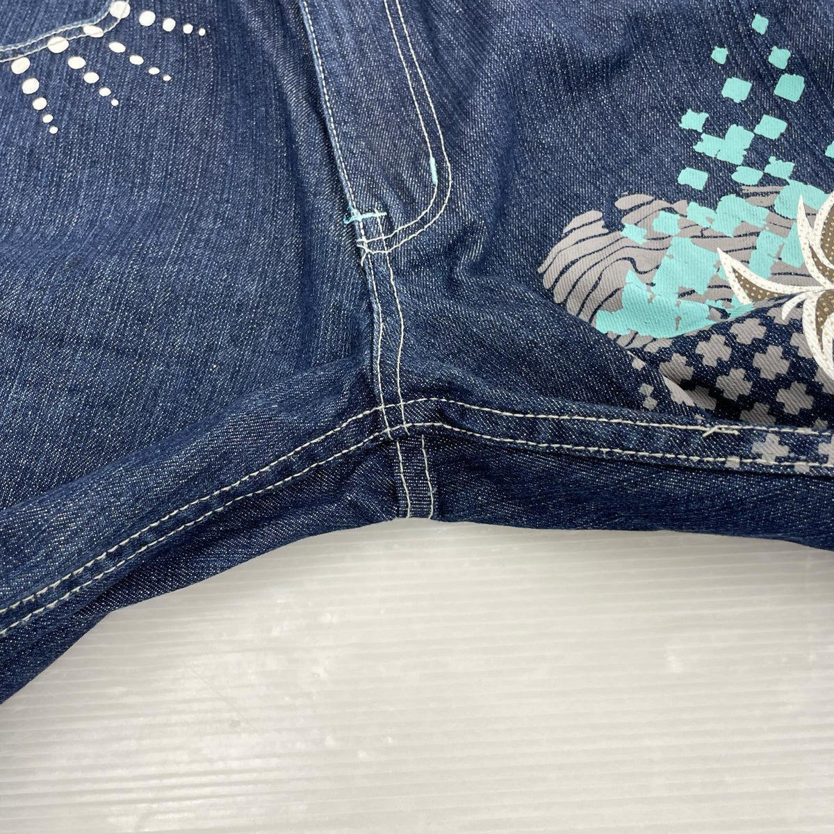 デニムパンツ LOT 29 JEANS タスマニアンデビル プリントデニム