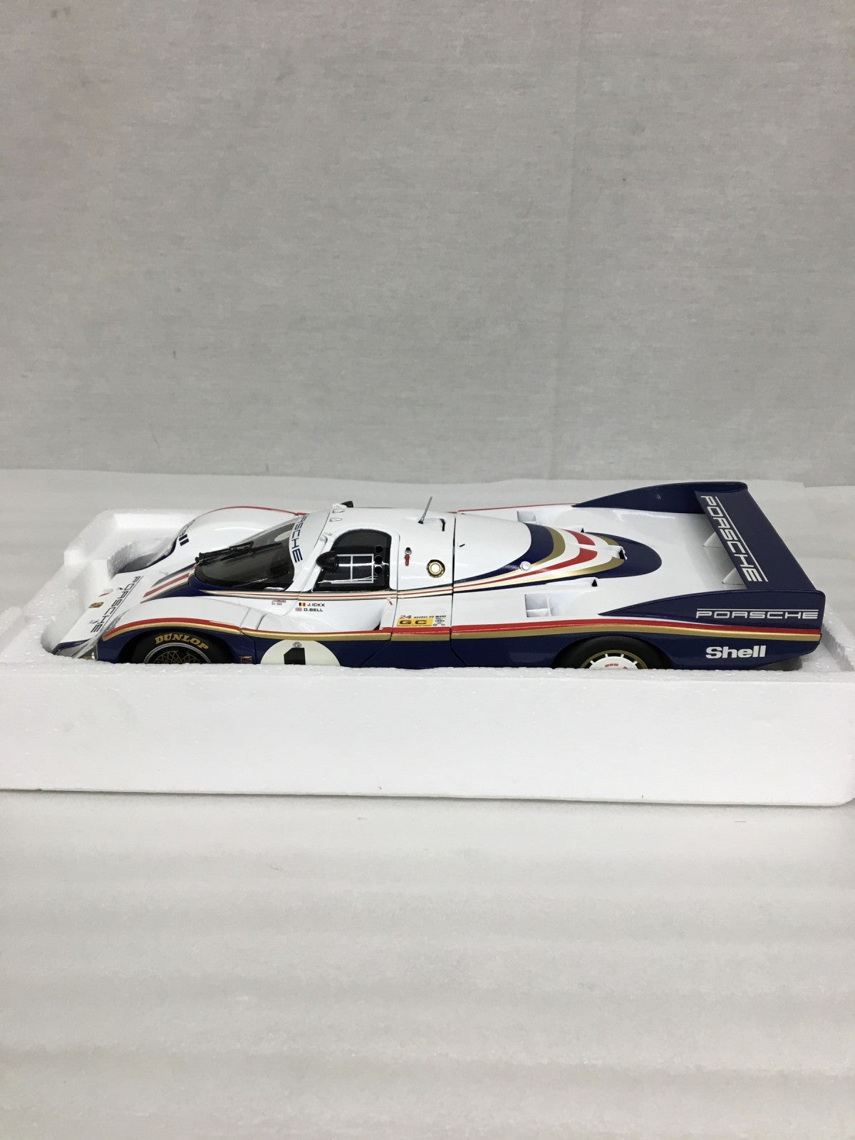 MINICHAMPS Porsche 956L スケールカー