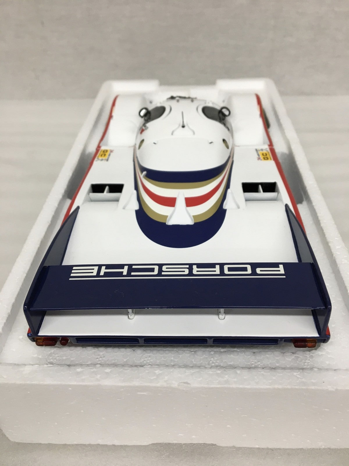 MINICHAMPS Porsche 956L スケールカー