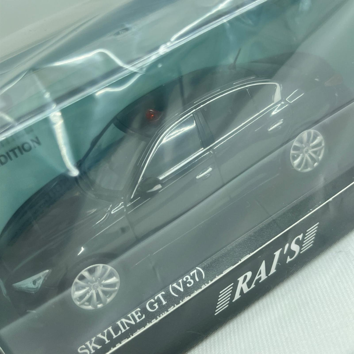 RAI'S 日産 スカイライン GT 警察本部刑事部機動捜査隊車両 黒 RAI'S スケールカー