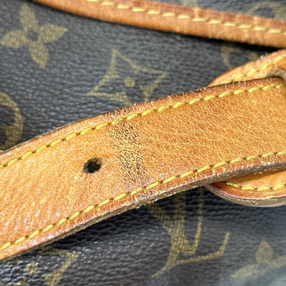LV ソミュール35 ショルダーバッグ モノグラム
