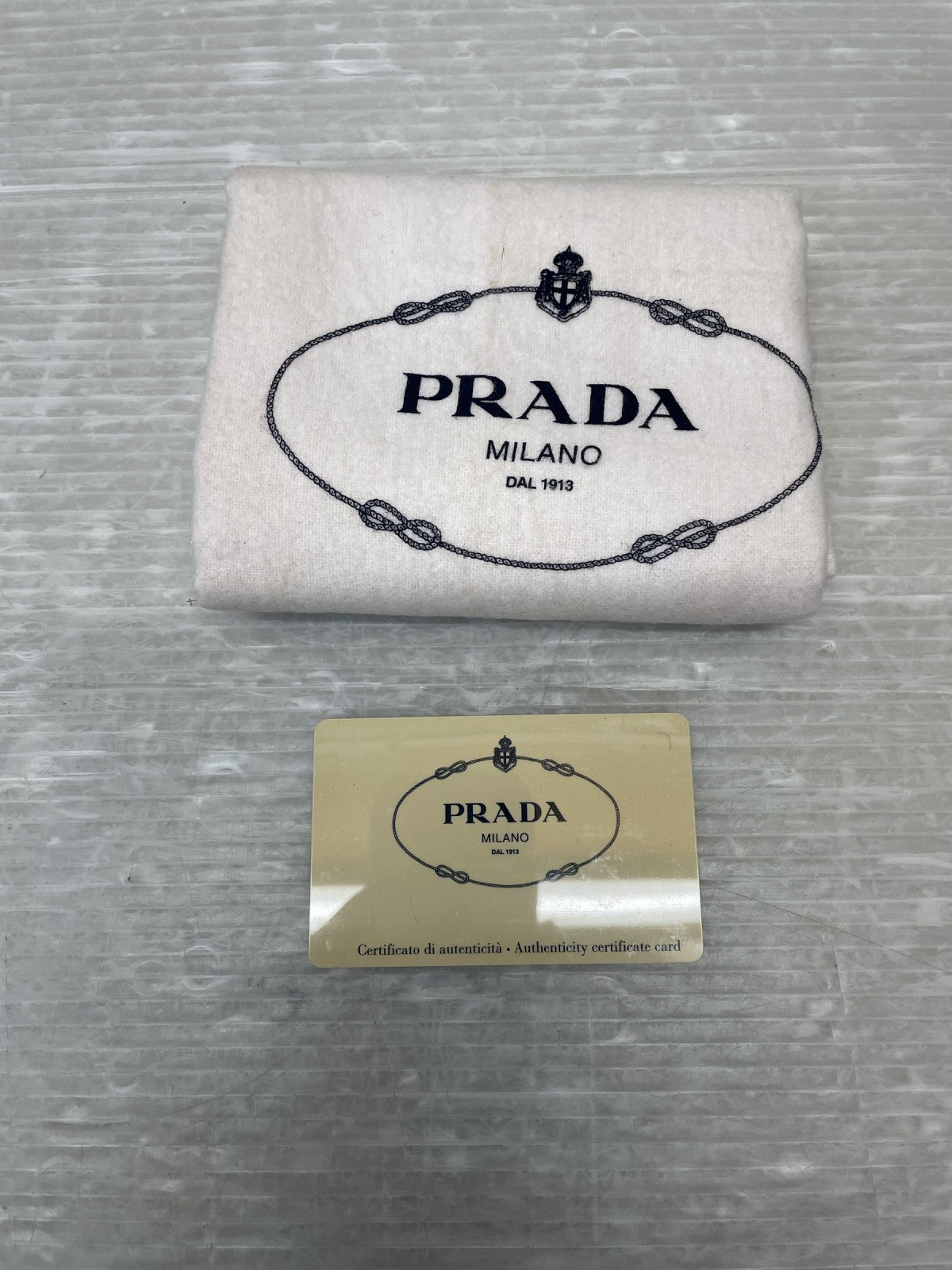 PRADA テスートベーシック ナイロンミニトートバッグ チェリーレッド