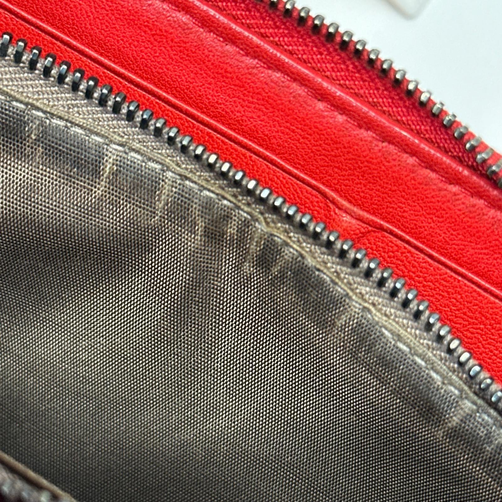 Bottega Beneta イントレチャート 長財布 赤