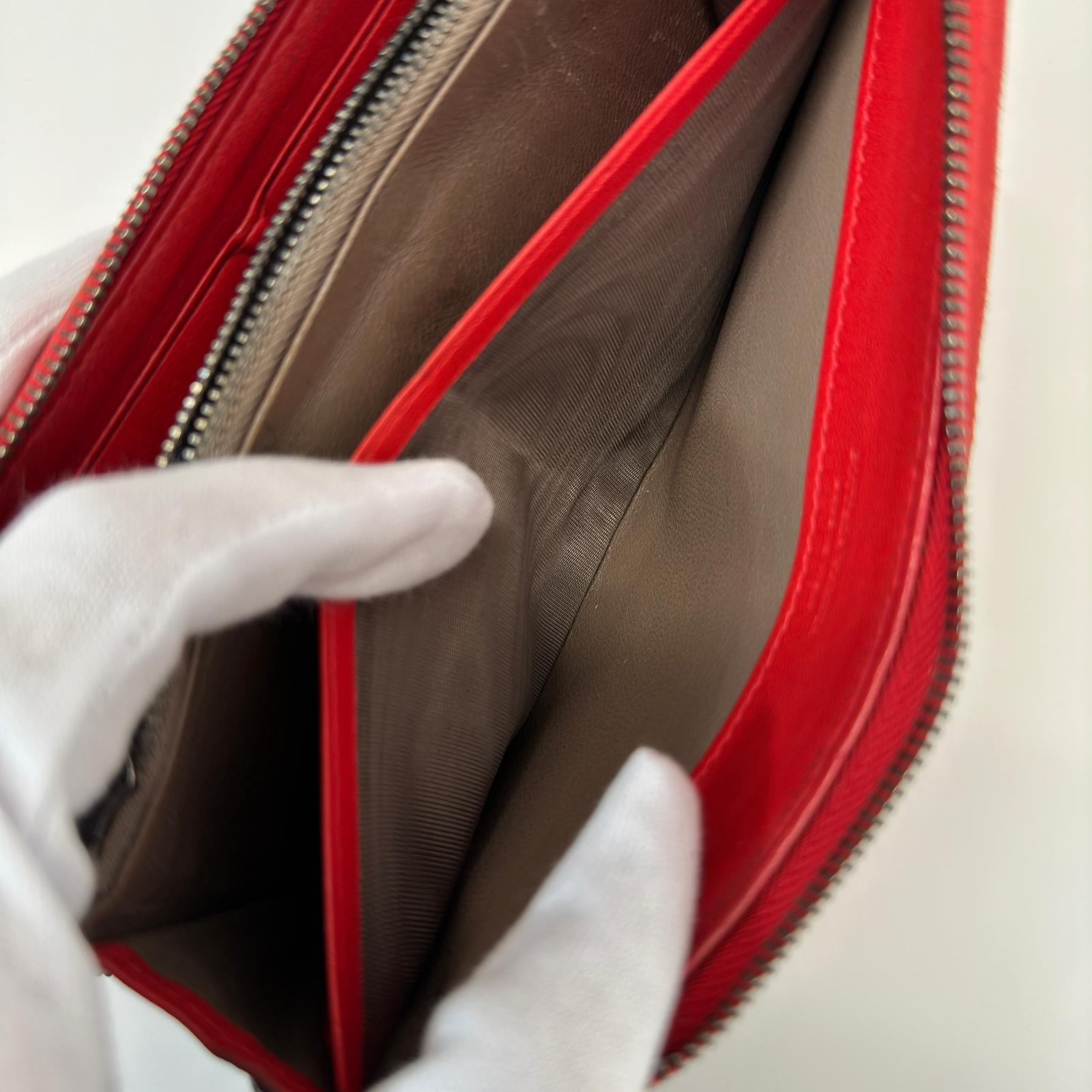 Bottega Beneta イントレチャート 長財布 赤
