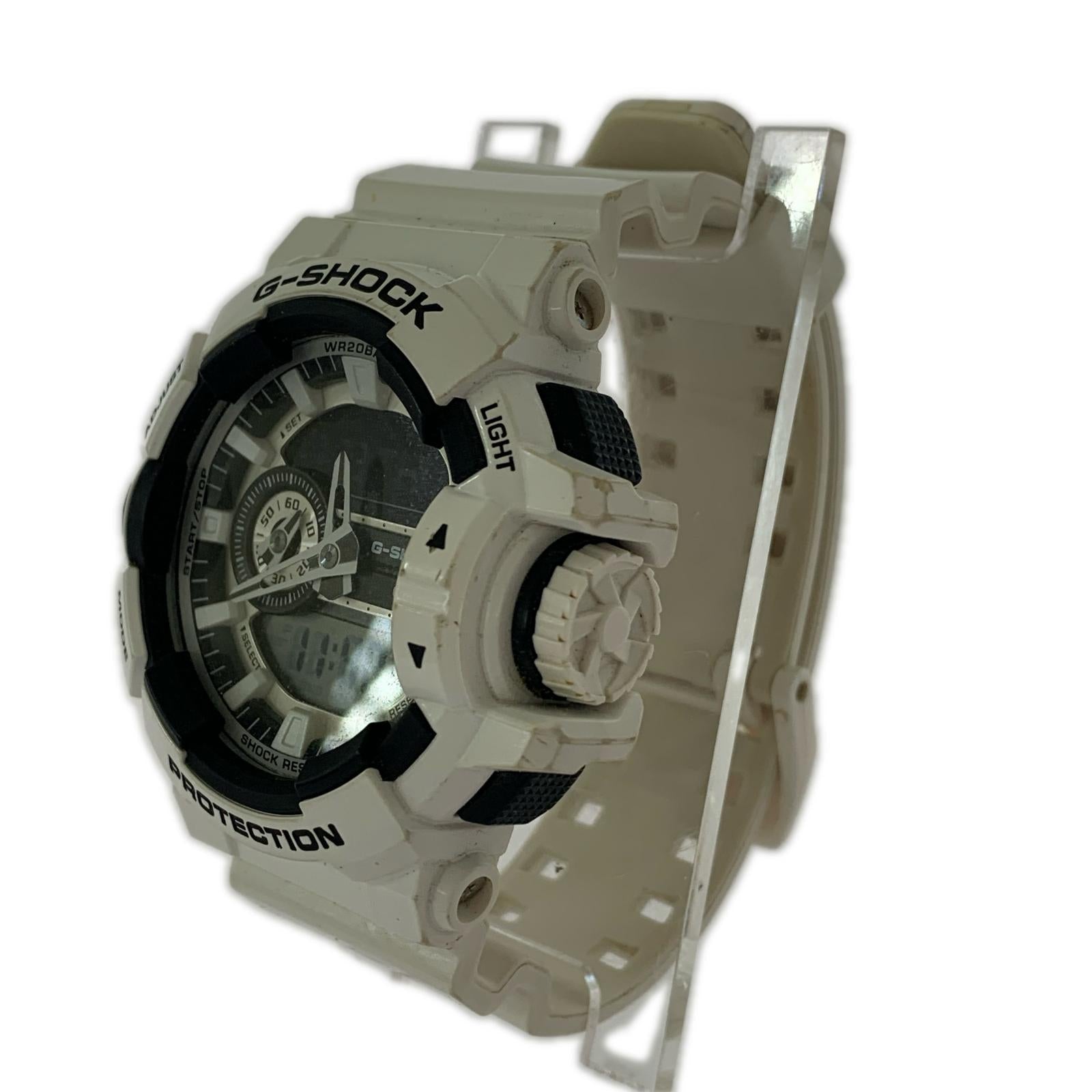 腕時計 GA-400-1AJF ホワイト